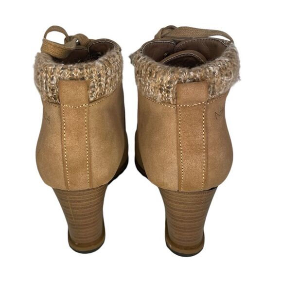 Nautica Women’s Lace Up Wedge Boot, size 7.5, Color:beige - Picture 7 of 7